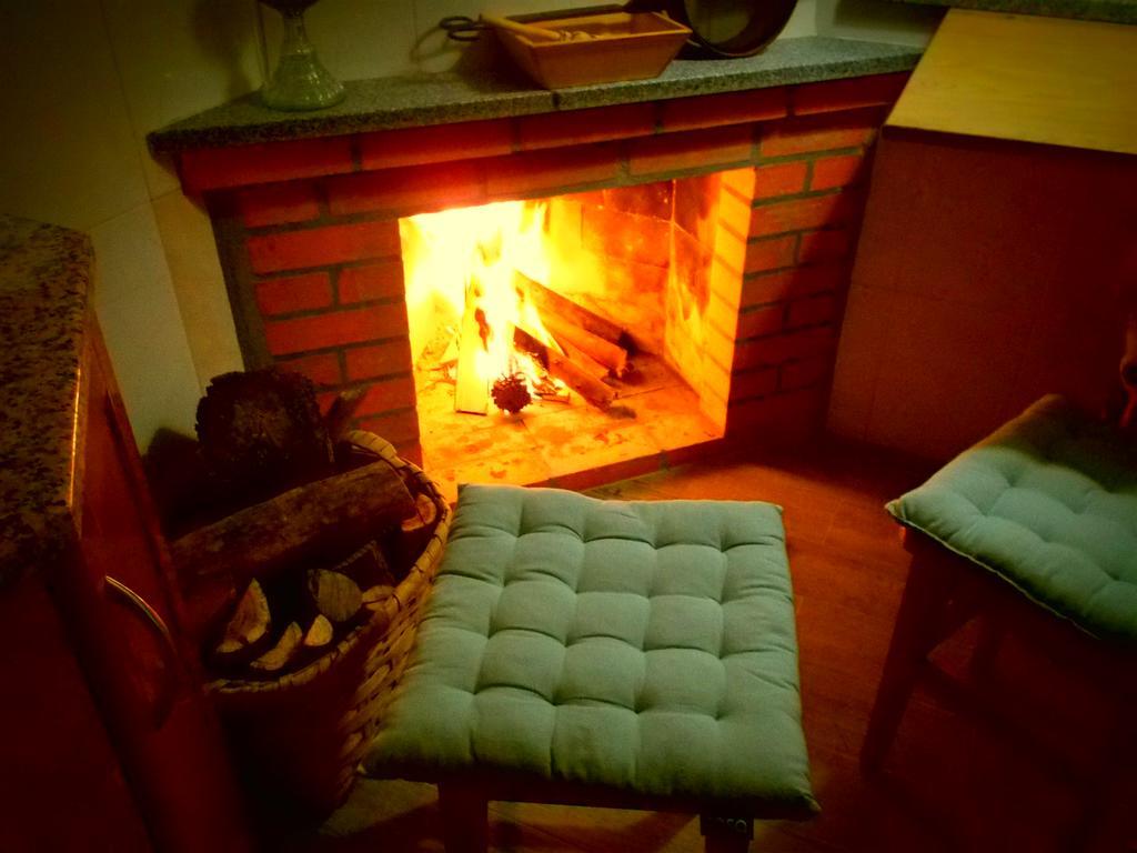 Casa Da Quelha Pensionat Chas de Egua Eksteriør billede